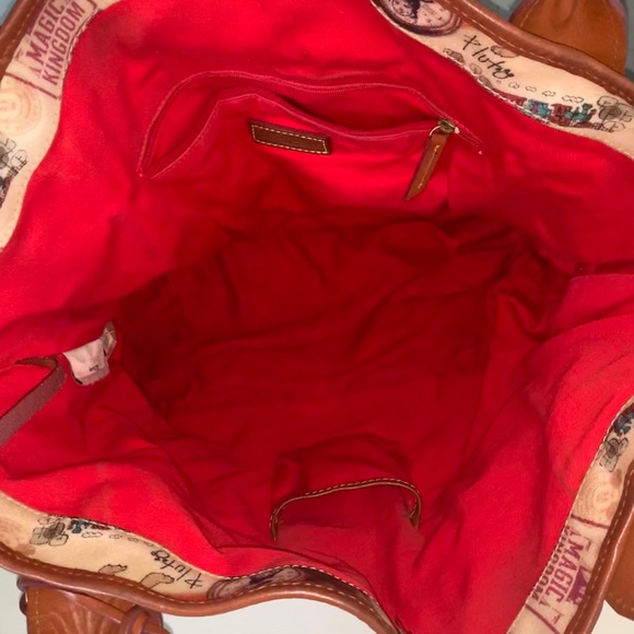 ⭐️Disney Dooney & Bourke⭐️40th Anniversary Kristen - Picture 8 of 8